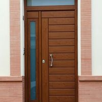 12 puertas diferentes  Puertas principales de aluminio, Puertas de entrada  de madera, Puertas de entrada